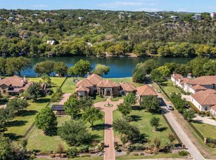 Lake Austin Waterfront + Boat House